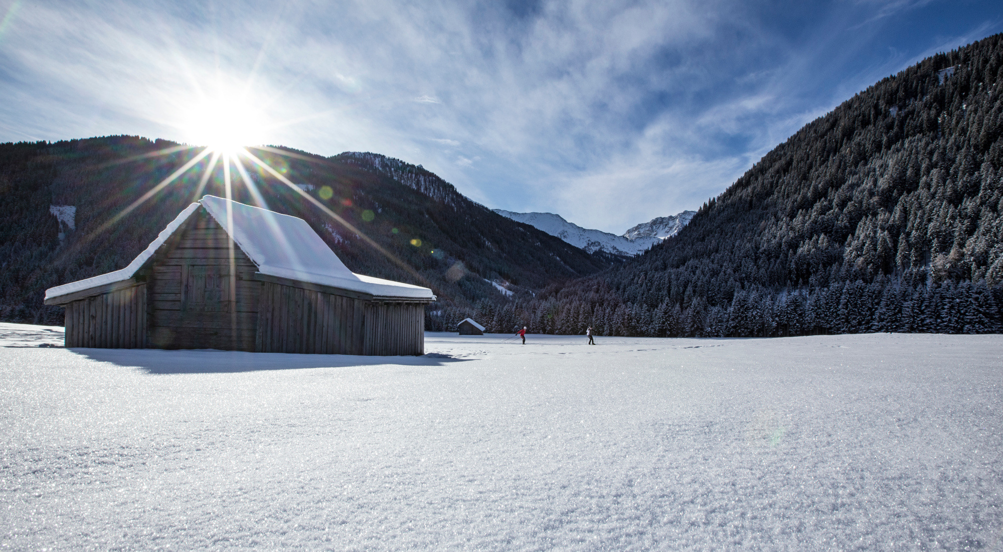 Langlaufen durch wunderschöne Winterlandschaften in Tirol